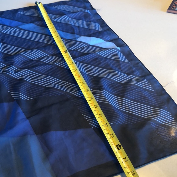 Vintage Scarves- 2-Pack - Picture 3 of 10